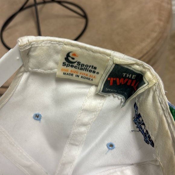 Vintage Sports Specialties Carolina Tar Heels Script - Picture 6 of 6